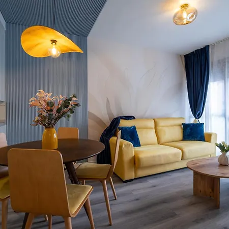 Apartmán Modern Next To Train/bus Station